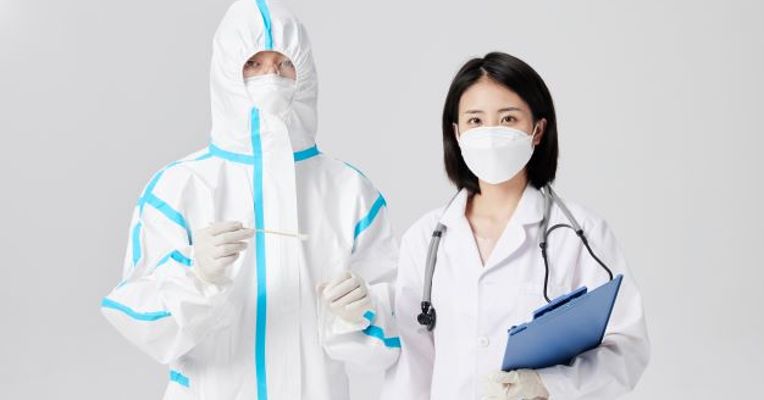 孙春兰强调 充分发挥各方专家优势 不断优化完善防控措施