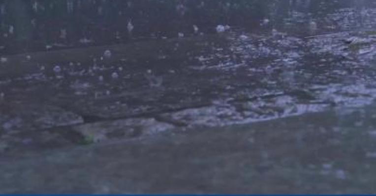 菲律宾持续降雨已致至少17人死亡
