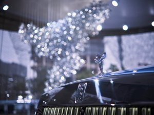 经济不景气？劳斯莱斯创118年来最高销量纪录！网友：小丑竟是我自己