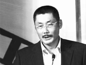《双旗镇刀客》《天地英雄》导演何平因罹患癌症、突发心梗去世，享年65岁
