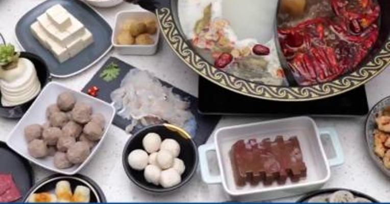 年夜饭堂食预订火爆 餐饮业回暖连锁龙头将率先恢复