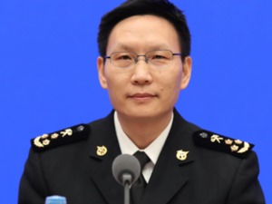 民企外贸进出口表现如何？海关总署答每经问：进出口值达21.4万亿元，年度占比首次超过50%