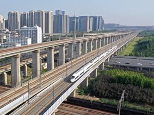 首套房利率进入“3”时代！ 郑州节后率先松绑楼市 沈阳、福州跟进