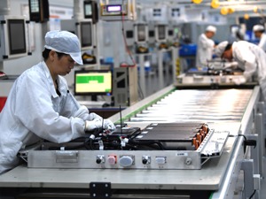 *ST必康拟投数十亿元加码新能源 深交所火速发函：钱哪来？有无利益输送?