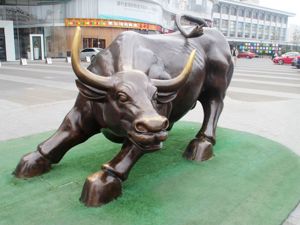 ChatGPT概念股再度“狂飙” ，龙头老大催生今年最牛基金