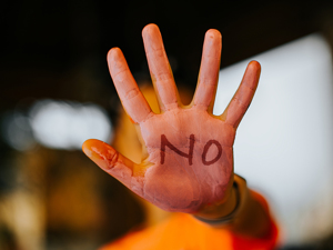 资金不够代持来凑，上海民享经营管理失控，已被协会“拉黑”