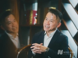 水井坊总经理朱镇豪离职  艾恩华将代行该职务，为期6个月