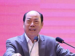 碧桂园创始人杨国强突然宣布退休，接下来，压力给到“从小培养的继承人”杨惠妍