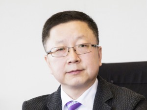 支持武汉创建国家制造业高质量发展试验区、建议明确氢气能源属性……全国人大代表、华工科技董事长马新强准备多份议案