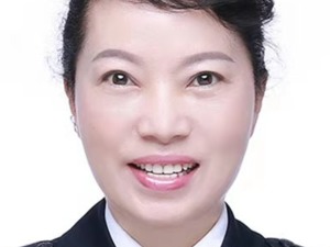 凌娅，主动投案！