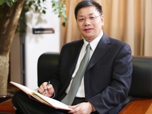 我国仿制药企海外抢市场时落后印度公司5年？ 全国人大代表、华海药业总裁陈保华：建议现行法规增设“出口豁免”