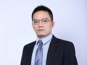 深读政府工作报告丨专访中航证券首席经济学家董忠云：政府积极加杠杆是经济走出疫情阶段的非常措施，控风险才是常态