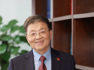 专访｜全国人大代表、中国工程院院士、康缘药业董事长肖伟：建议增设40岁以下“国家青年科技奖”
