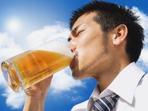 酒业大事记：多位酒业代表“两会”发声 泰山啤酒回应IPO传言