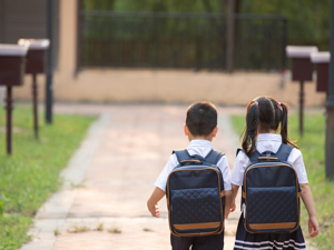 最新数据！去年全国幼儿园减少5000多家，在园幼儿减少177万