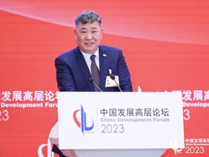 绿地控股集团董事长、总裁张玉良回应每经：房地产市场总量还在下滑、调整中，提高市场韧性还有很多事要做