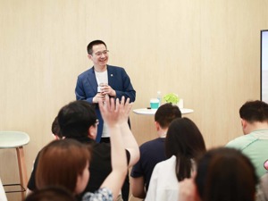 车展季·大咖说 | 蔚来秦力洪：产品定价一步到位，不参与“价格战”