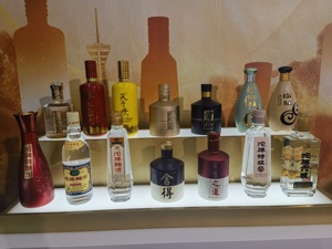 “品类热”转向“产区热”，行业抱团出击已成趋势 川酒加速产区集群化