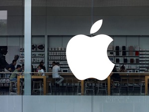 苹果第二财季营收948亿美元 iPhone带动营收、利润均超预期，但Mac和iPad表现不佳