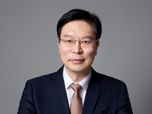 蒙牛集团执行总裁李鹏程谈品牌建设：坚持长期主义、践行社会责任是关键