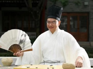 “汉服博导”蔡尚伟：跳脱“象牙塔学术”的窠臼，找寻最真实的表达
