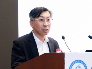 人大教授况伟大：限购如何影响城市产业结构调整？
