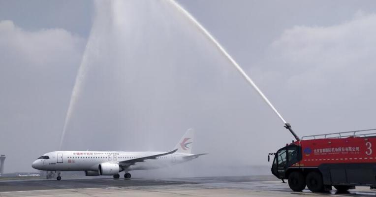 C919圆满完成商业航班首飞，乘客感受“非常丝滑”
