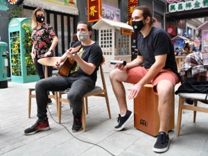 10分钟搞定一首歌，AI全面入侵词曲唱，未来音乐人恐靠品味取胜