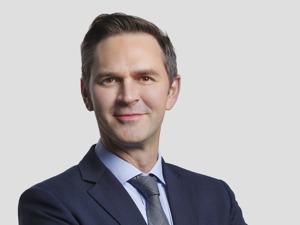 IMAX中国首席执行官孟丹青：要把观众拉进电影院，只能通过提供屏息以待的东西来实现
