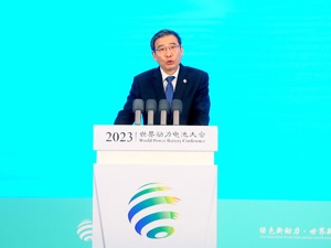 全国政协常委、经济委员会副主任苗圩：要从动力电池前端设计就考虑到后端回收