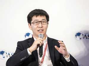 戴威的“新冒险”：从小黄车到纽约咖啡店，能摆脱ofo的阴影吗？