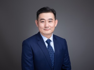 西博会现场｜对话阿尔斯通中国区总裁耿明：中低运量轨道交通是中国市场的新增量