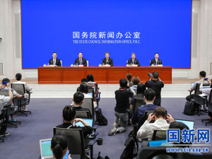 “山河大学”爆火网络、“大学生失业率20%”？教育部回应了