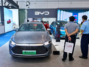 比亚迪“大爆发”！半年净利润超105亿，预增192%-225%！6月销量是特斯拉3倍