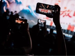 从“不务正业”到“正式入亚”，电竞风口又回来了 女性成为2022年电竞赛事新增量