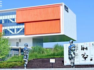 以60位中国艺术大家，重拾中国书画的视觉情怀