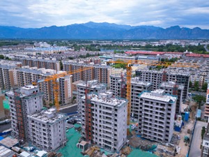 楼市半年考·房企| 上半年地产业绩扭亏预盈，北京城建“换帅”后仍面临同业竞争等难题
