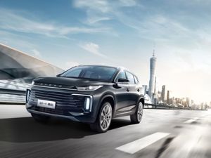瞄准15万~25万元市场！全新一代凌云上市，星途今年欲冲刺8万辆销售目标