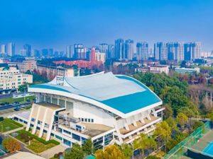 来成都郫都区打卡！西华大学排球馆周边运动游玩指南出炉