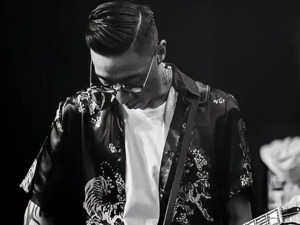 陈匡荣因病去世，曾为张国荣、林忆莲、陈奕迅写歌，《至少还有你》等经典出自他手……