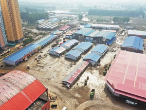 金融机构要加强对受灾地区经营主体信贷支持
