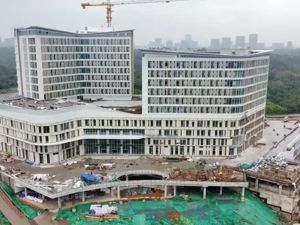 华西国际肿瘤治疗中心（重离子质子）项目1期预计年底试运行 成都天府国际生物城“全面国际化医疗”建设再提速