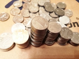 中国软件上半年亏损超5亿元 麒麟软件成业绩支柱