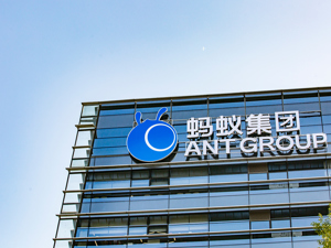 蚂蚁集团副总裁王丽娟：中国服务业数字化要解决“成本”和“适用性”两大难题