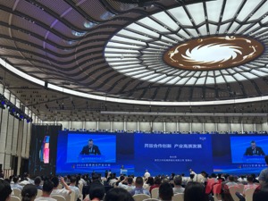 京东方董事长陈炎顺：显示器件产业要完全恢复，仍有挑战和不确定性