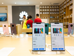 专题 | Mate X5开售“秒光”！9月25日，孟晚舟回国两周年，华为将“重磅发布