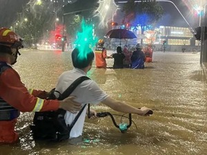 深圳，与水斗