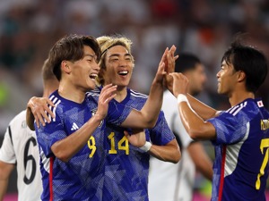 日本队4-1大胜德国！伊东纯也传射久保健英两助攻