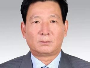 高富宅，开除党籍！