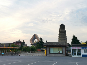 西安银行：董事长郭军因到退休年龄辞职，行长梁邦海代为履职